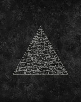 The Pyramid Maze Escape